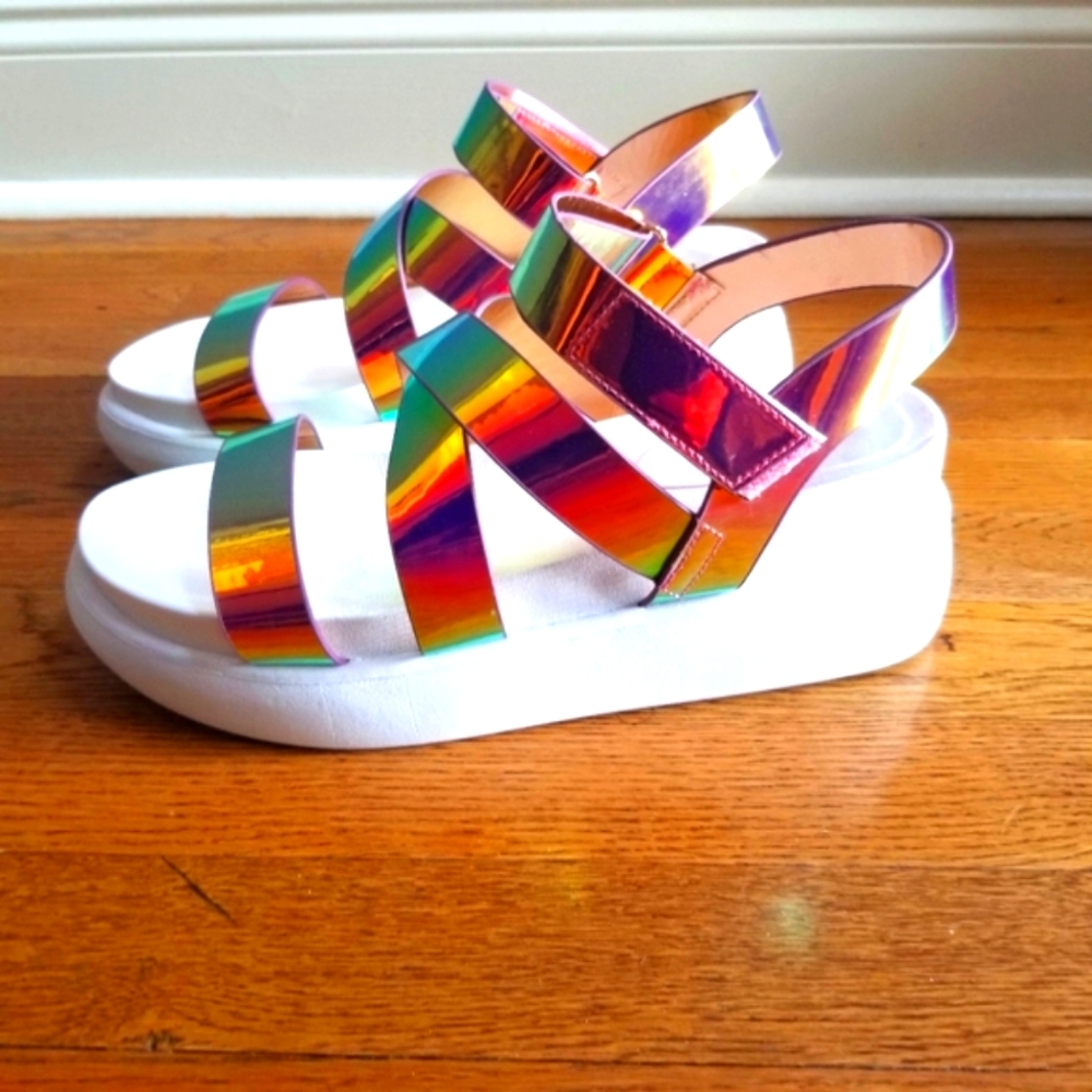 NIB BAMBOO Iridescent Velcro Strappy Platform Sandal